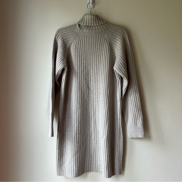 Wilfred Free 100% Merino Wool Sweater Dress | Size L | Minimalist Capsule Staple - Picture 12 of 12
